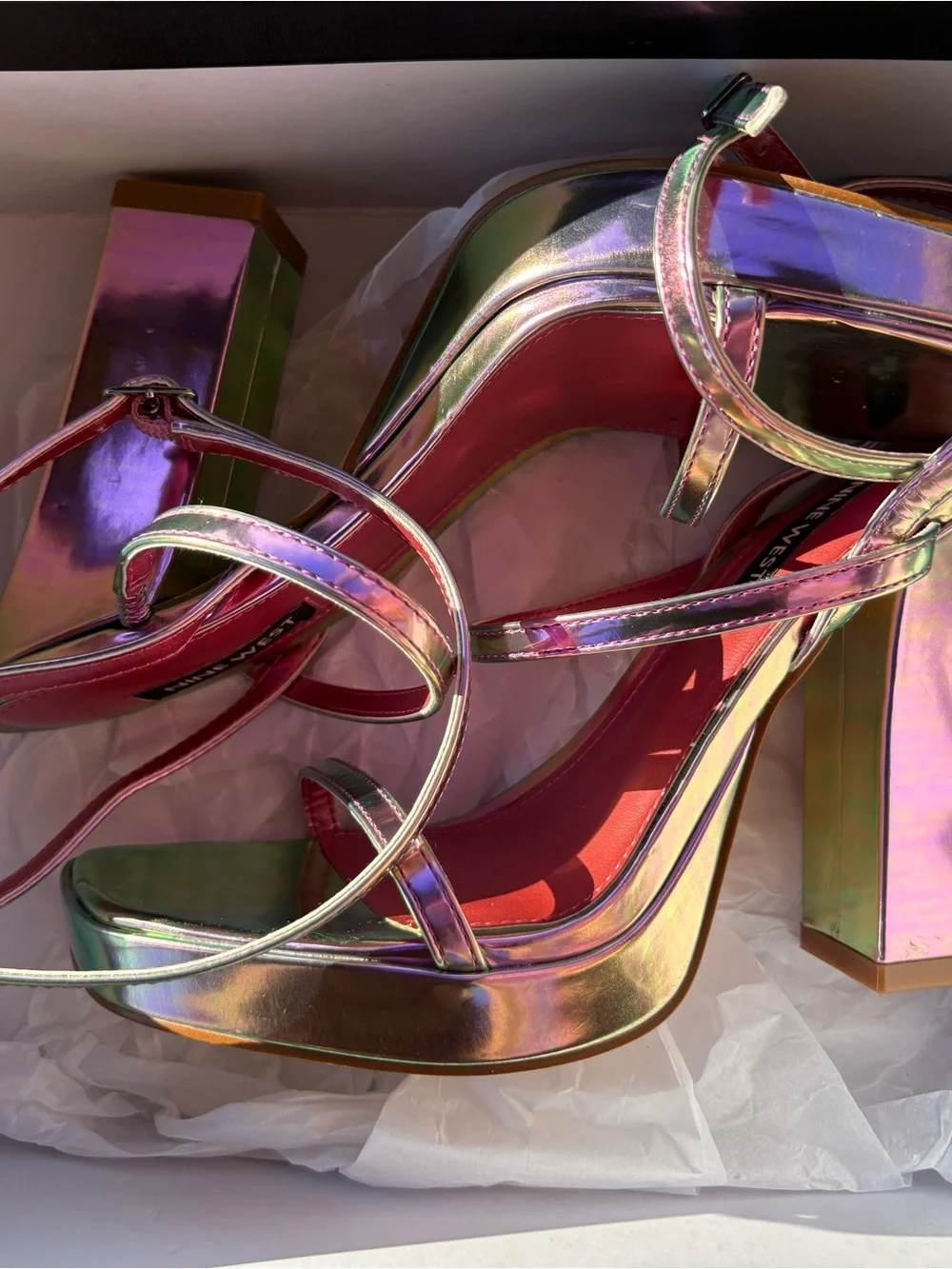 Nine West Iridescent Pink Purple Metallic Platform Sandals Sz 7M